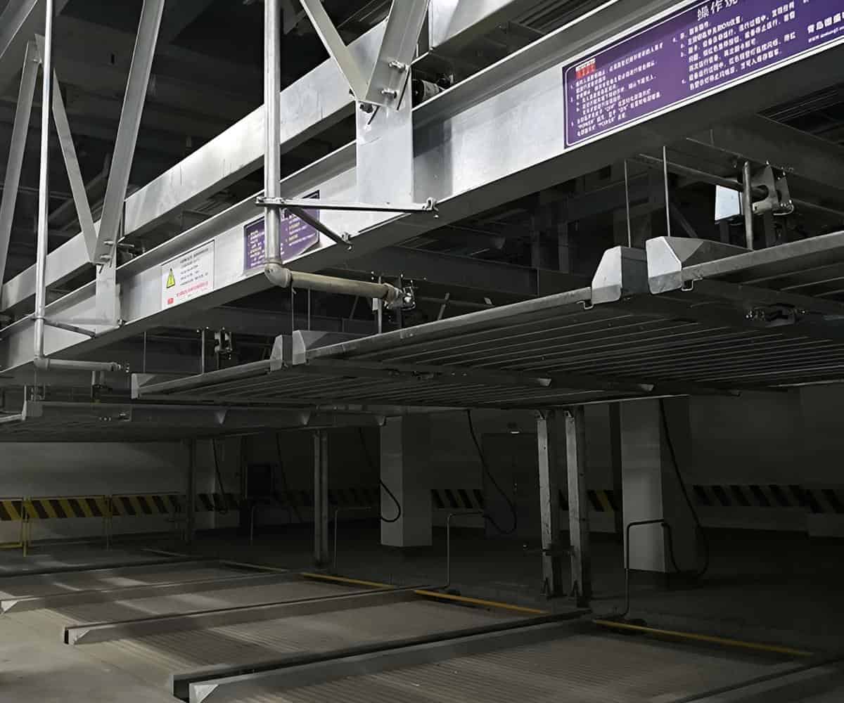 成華立體車庫租賃中的兩柱機(jī)械式停車位上門安裝